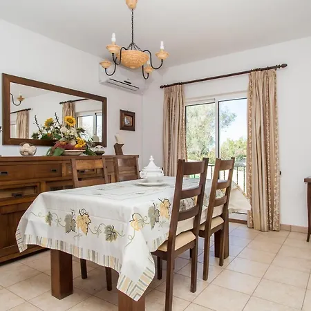 Silena Villa *